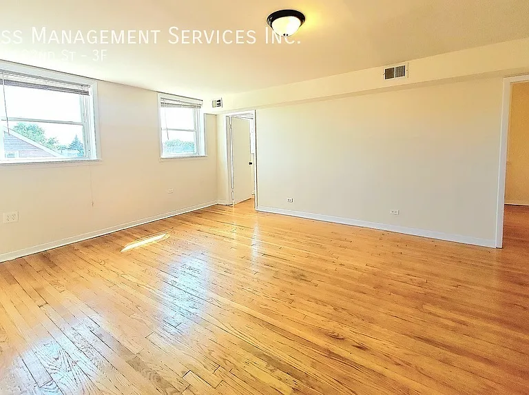 500 W 32nd St #3F — Photo 6