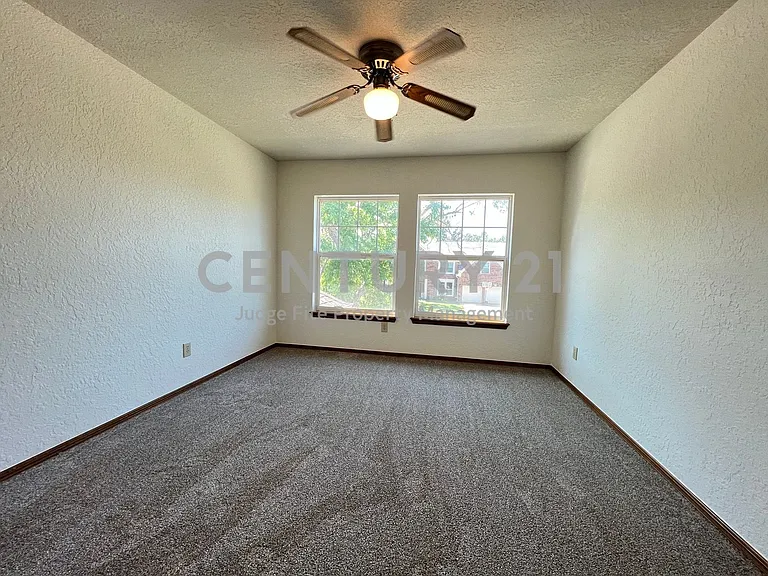 3316 Camden Dr — Photo 13