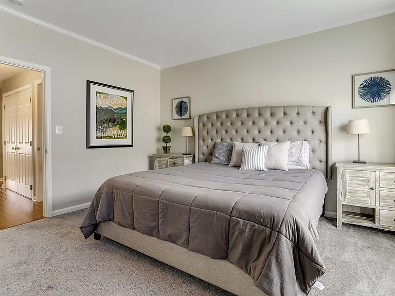 141 Martin Ln — Photo 31