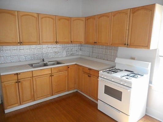 1st image of 1247 W North Shore Ave #2