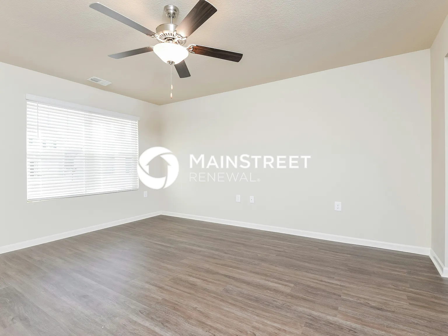 55 Homestead Ln — Photo 3