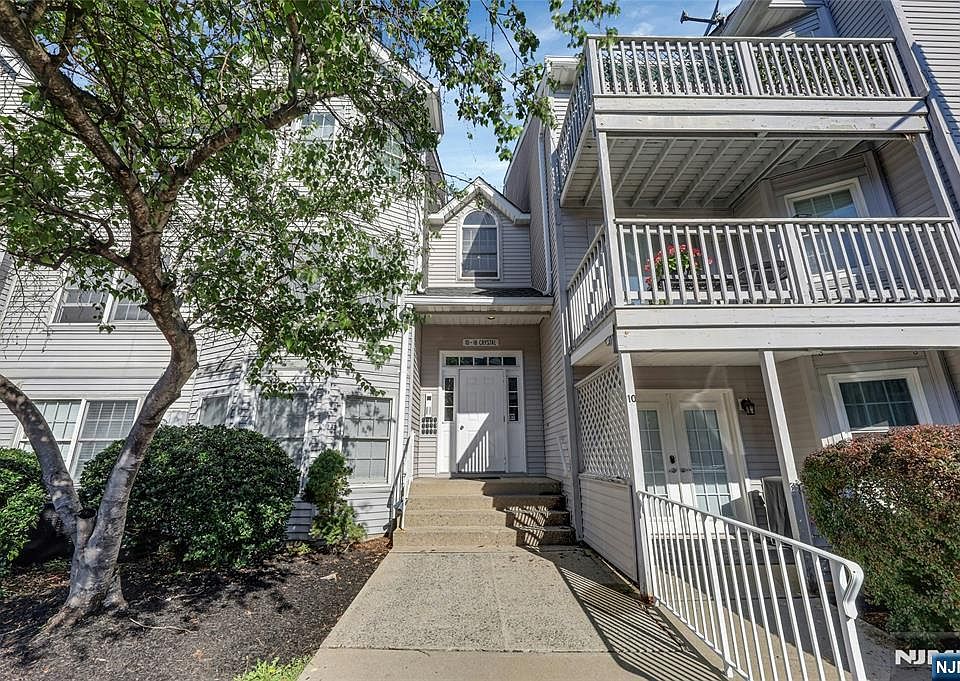 1st image of 15 Crystal Ln #307