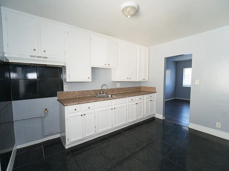5311 Maywood Ave #A — Photo 7