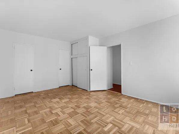 568 Grand Street image 14 of 27