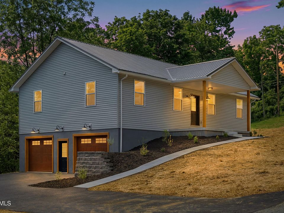 1st image of 1021 Palm Spring Ln