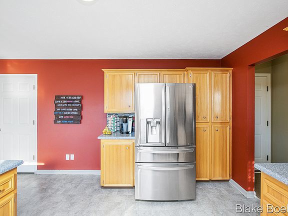5th image of 10931 Jordan Ct