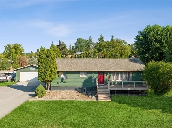 365 10th St, Eureka, MT 59917