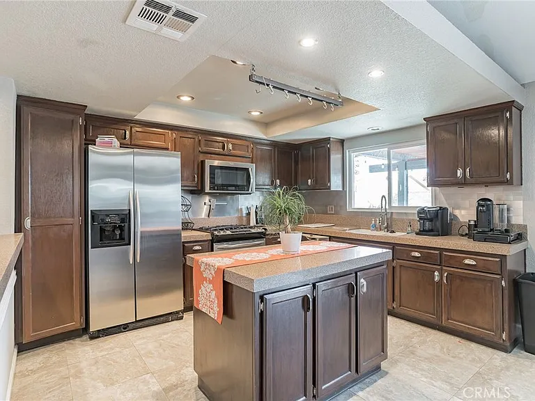 27350 Melanita Dr — Photo 12