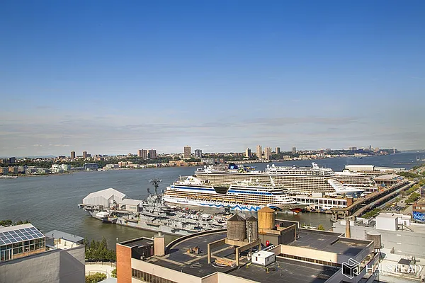 Sold by Halstead Real Estate | media 6