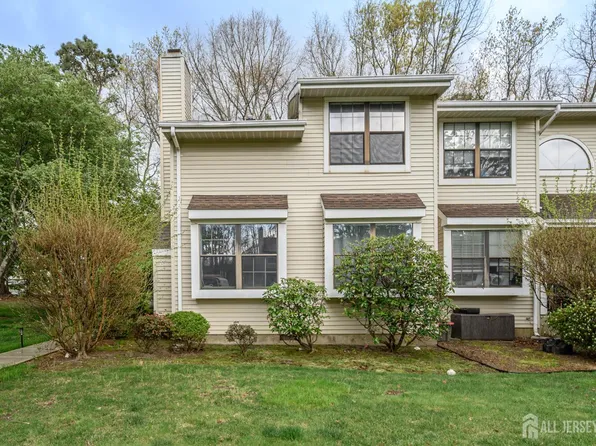 1108 Arlington Dr, Toms River, NJ 08755