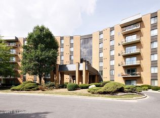 700 N Bruce Ln APT 107, Glenwood, IL
