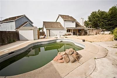 1st image of 290 Dayflower Ct