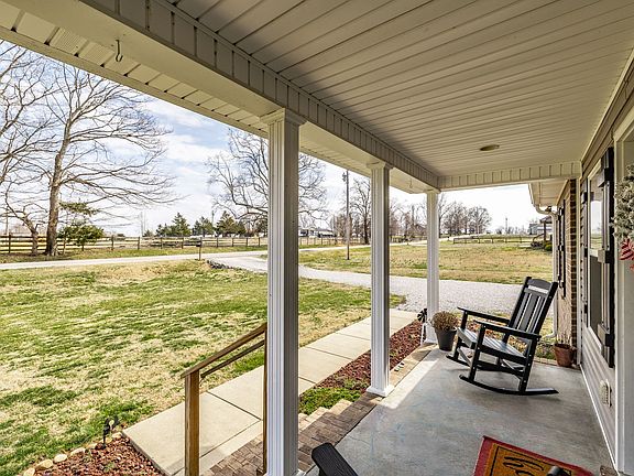 5th image of 1002 Gill Hodges Rd