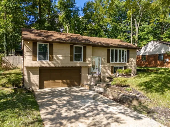 25 Timberwood Ln, Springboro, OH 45066