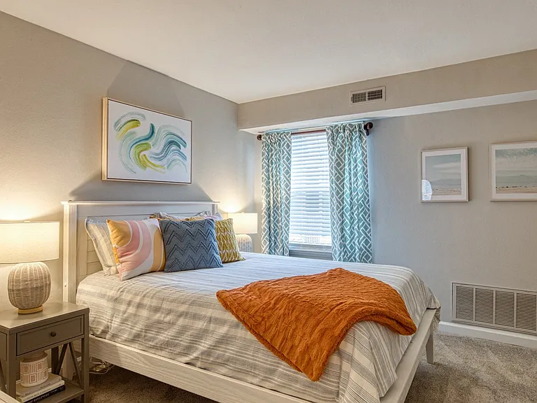Coastline Apartments — Photo 47