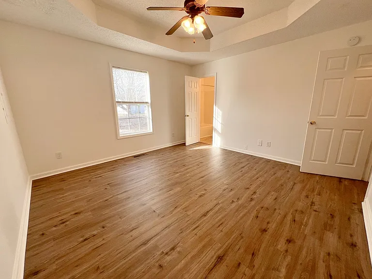 438 Cranklen Cir — Photo 16