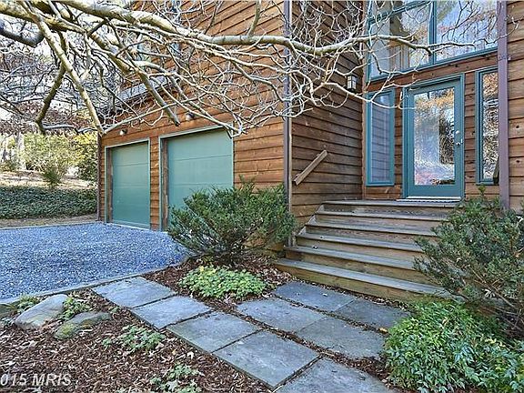 Front Entrance w/ 2-Car Garage