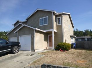 972 NW Quarterdeck Loop #2, Oak Harbor, WA 98277