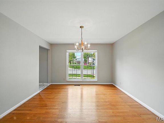 4th image of 7827 Cassia Ct