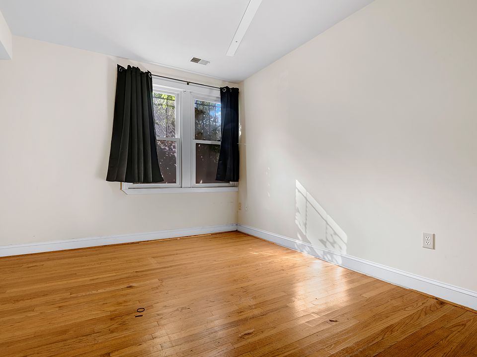 1650 West Virginia Ave NE Unit 2 - picture 2_08142023