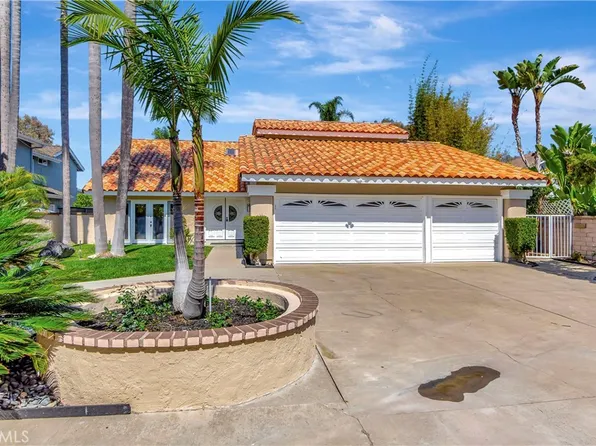 24851 Via Santa Cruz, Mission Viejo, CA 92692