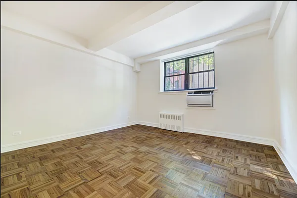 Rented by REAL New York | media 11