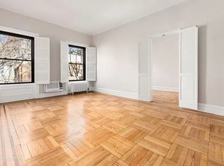 239 E 60th St APT 4R, New York, NY 10022