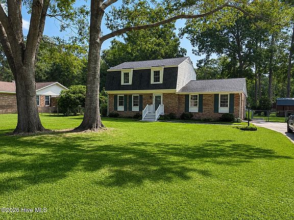 2nd image of 3017 Red Fox Road