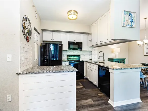 6361 Aragon Way APT 303, Fort Myers, FL 33966