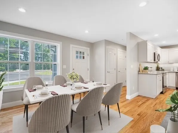 4 Sabrina Way #G, Agawam, MA 01001