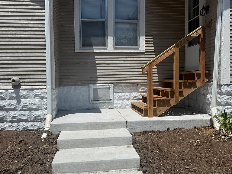 604 N Belmont Ave #1 — Photo 2