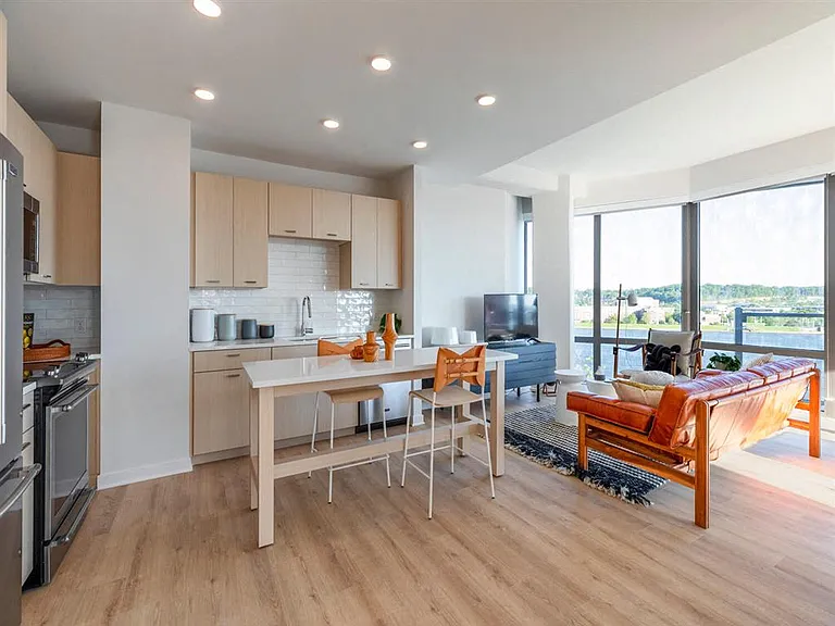 Riverpoint — Photo 21