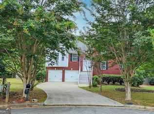 151 Collins Run Ln, Dallas, GA 30157