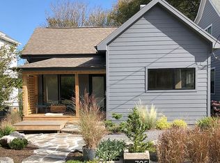 705 E 37th St, Charlotte, NC 28205