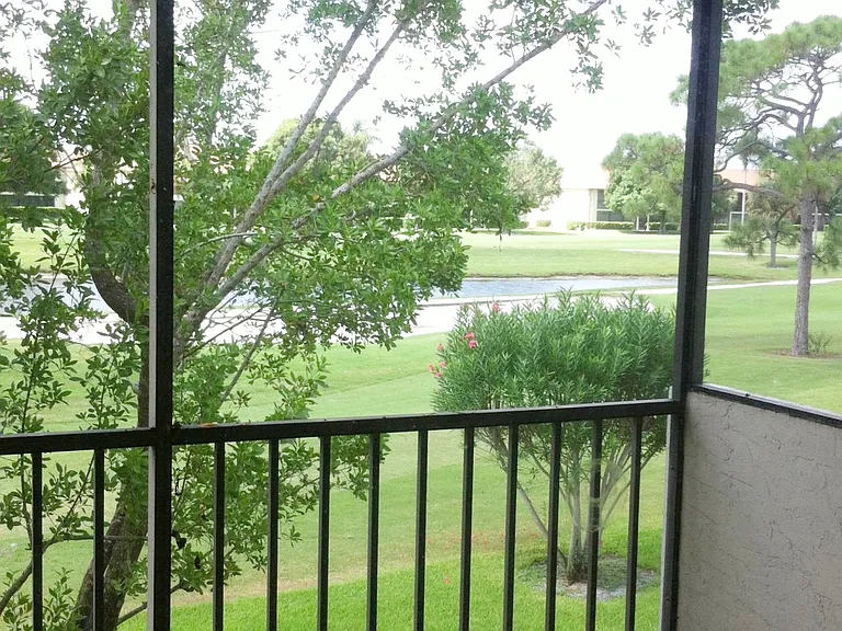302 Wingfoot Dr #C — Photo 10