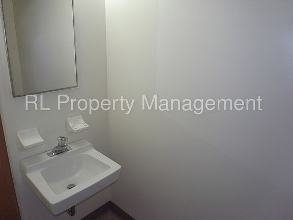 4th image of 6696 Canaan Cir