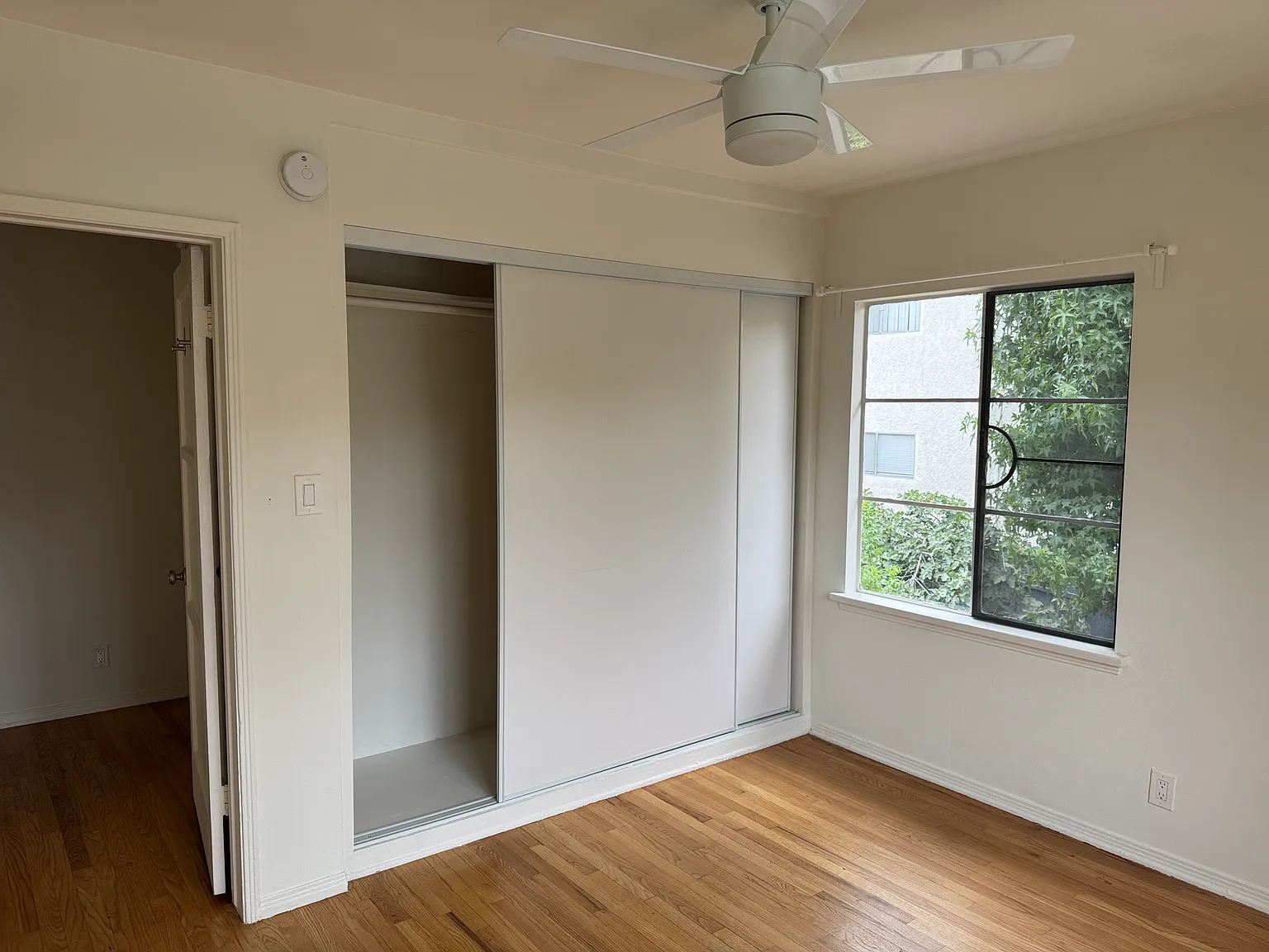 1 bed, 650 sqft, $2,100 — Photo 4