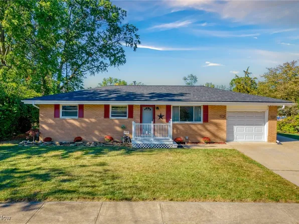 4762 Hollyview Dr, Vermilion, OH 44089