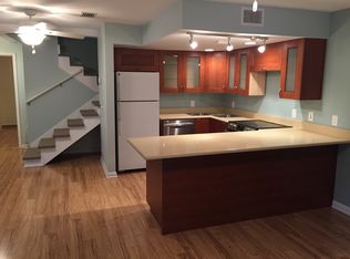 208 Margaret St, Neptune Beach, FL 32266