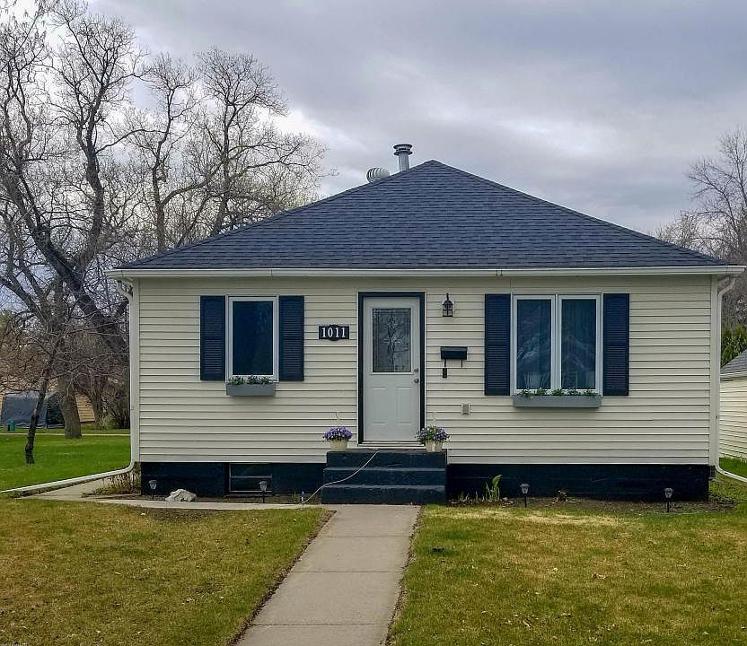 1st image of 1011 Duluth Ave N