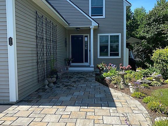 Front Entrance & Patio