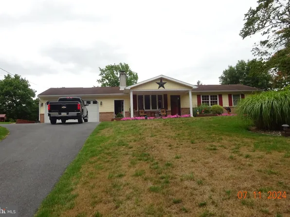 18 Byers Rd, Shippensburg, PA 17257
