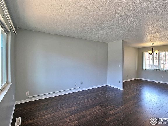 5th image of 3506 Dahlia St