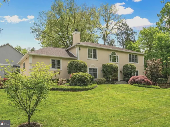 6711 Tennyson Dr, Mc Lean, VA 22101