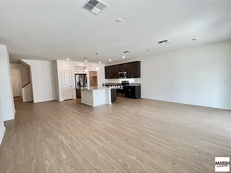 1750 W Inca Dr — Photo 3