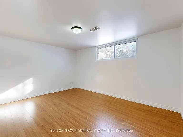 129 Crestwood Rd #BASEMENT — Photo 14