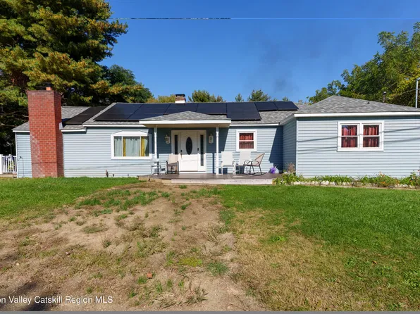 1566 S Old Post Road, Castleton, NY 12033