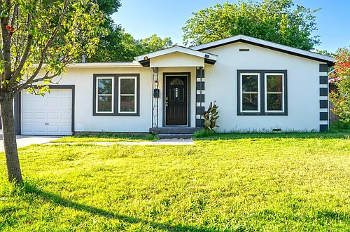 6627 Onyx Dr N Photo 1