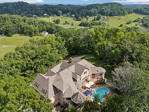 5th image of 3021 Smith Ln