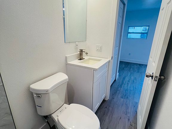 4th image of 5971 Foxhollow Dr #3